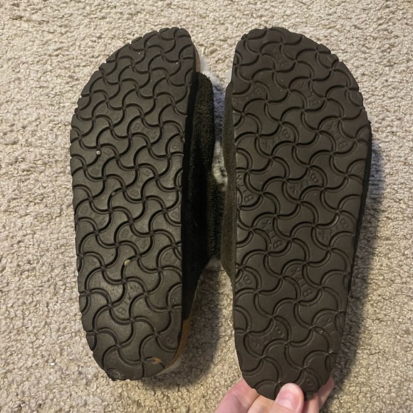 Mocha Shearling Birkenstock - Picture 2 of 3